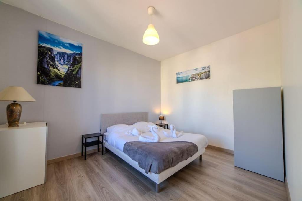 Le Courteline - Villeurbanne Centre Екстер'єр фото